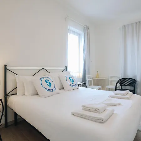 Sg - Casa Laura بيت ضيافة
