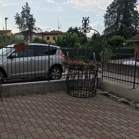 بيت ضيافة Sg - Casa Laura بسكييرا ديل غاردا