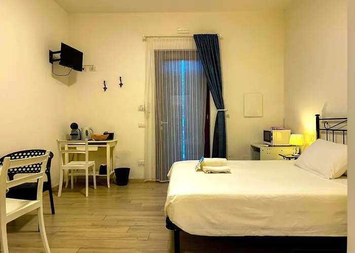 Sg - Casa Laura Гостевой дом Пескьера-дель-Гарда