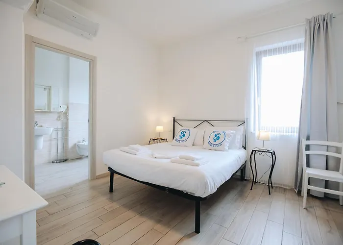 Sg - Casa Laura Гостевой дом Пескьера-дель-Гарда